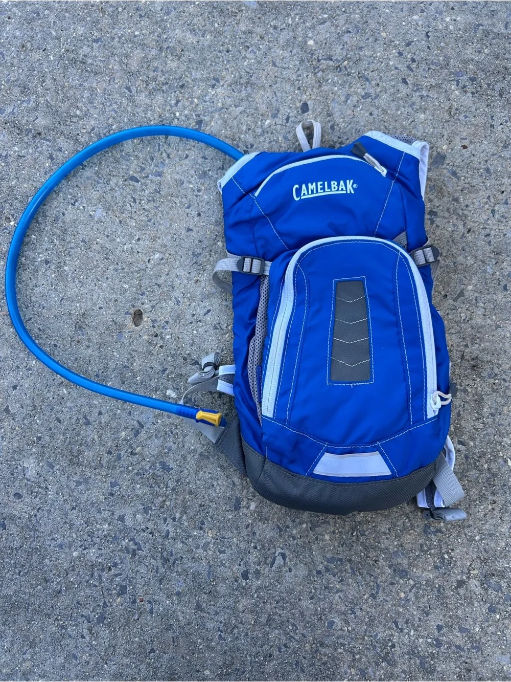 CamelBak Mini M.U.L.E Hydration Pack - Picture 1 of 5
